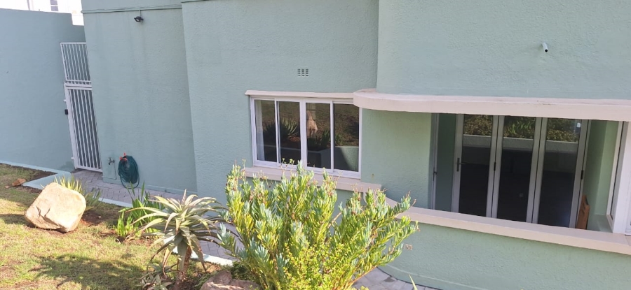 To Let 1 Bedroom Property for Rent in Vredehoek Western Cape